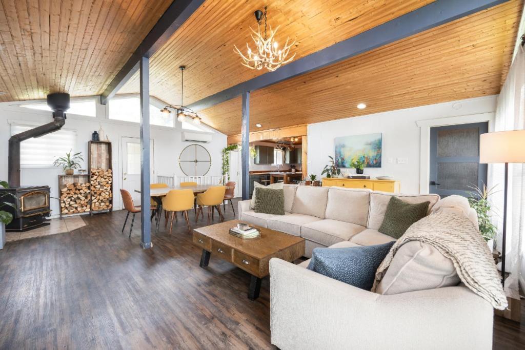 The Trace At Oak Lake Havelock Room photo